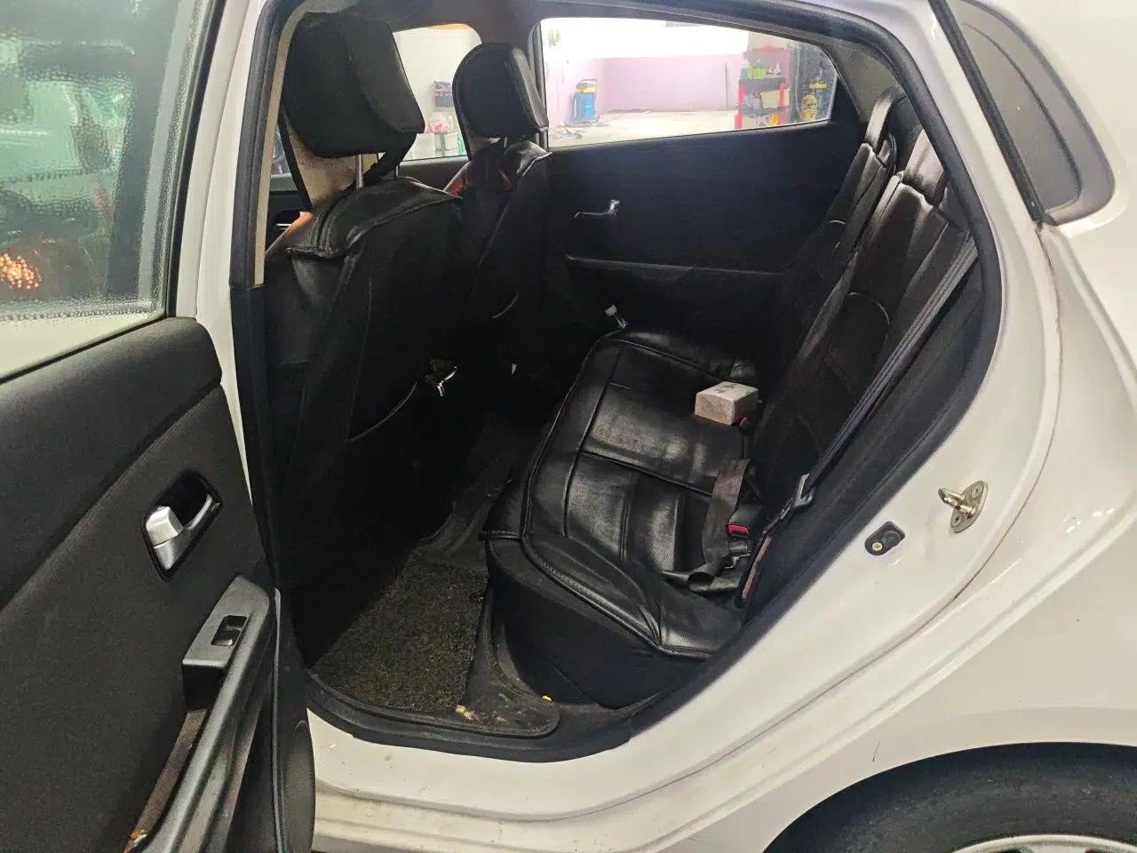 Kia K2 2015 Sedan 1.4L MT GLS — миниатюра 14