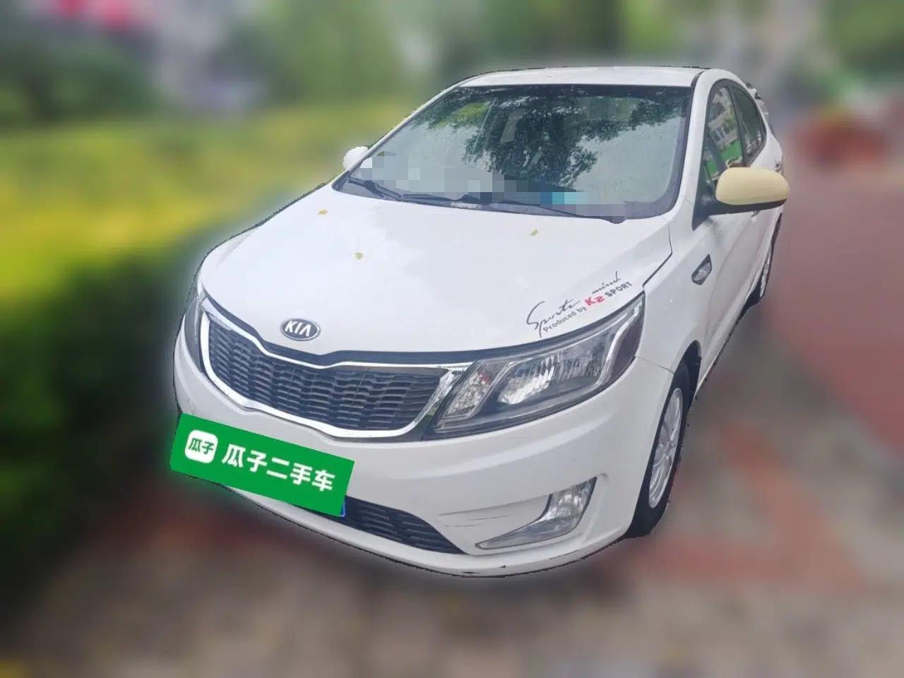 Kia K2 2012 Sedan 1.4L MT GLS Commemorative Edition — миниатюра 1