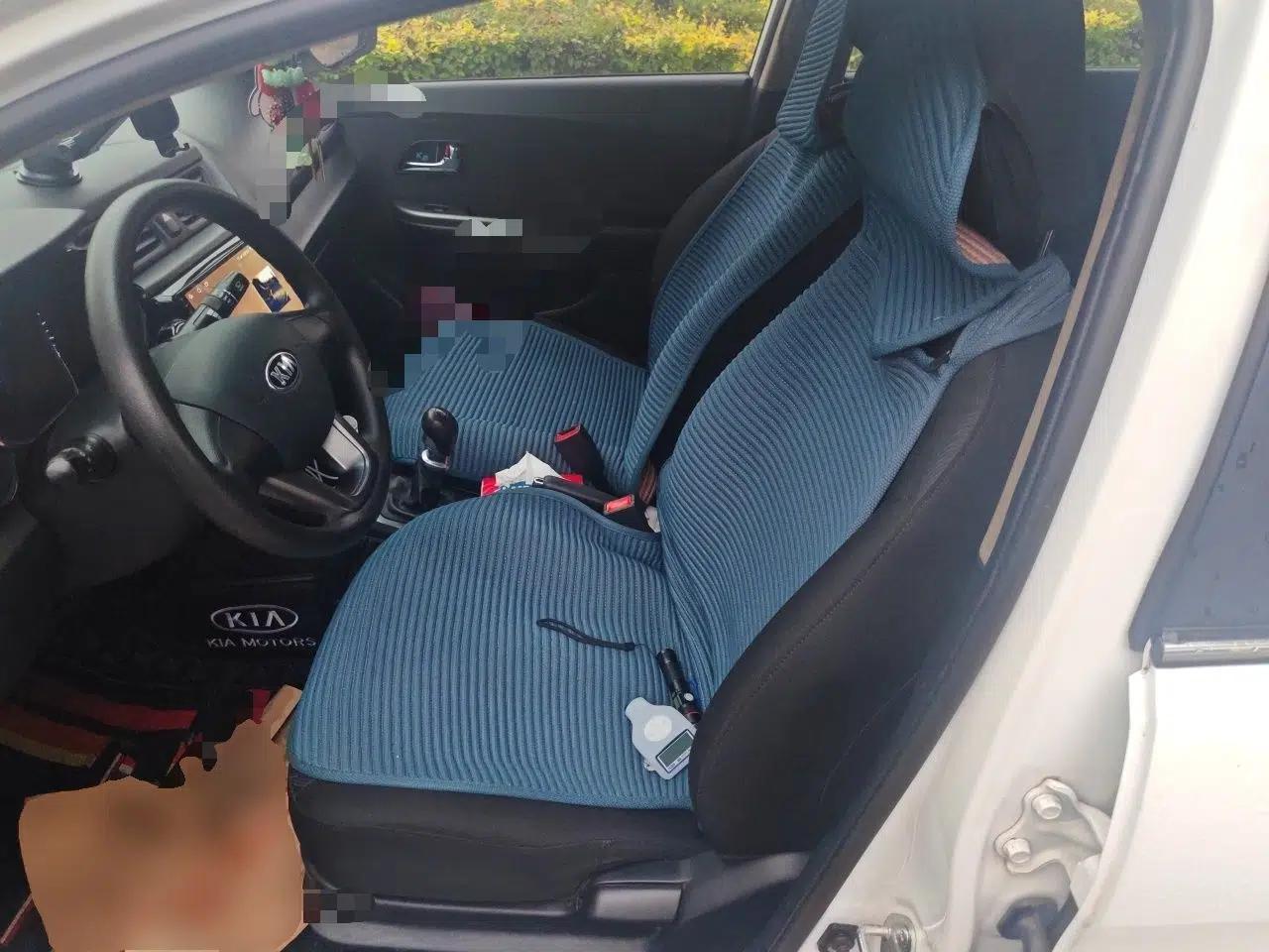 Kia K2 2012 Sedan 1.4L MT GLS Commemorative Edition — миниатюра 15