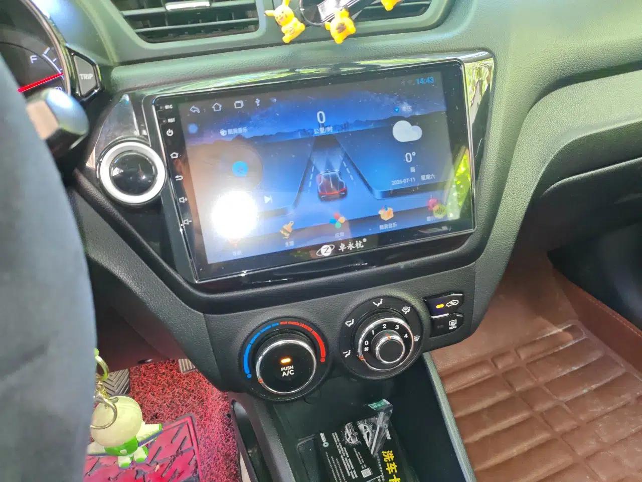 Kia K2 2011 Sedan 1.4L Manual Transmission GLS — миниатюра 13