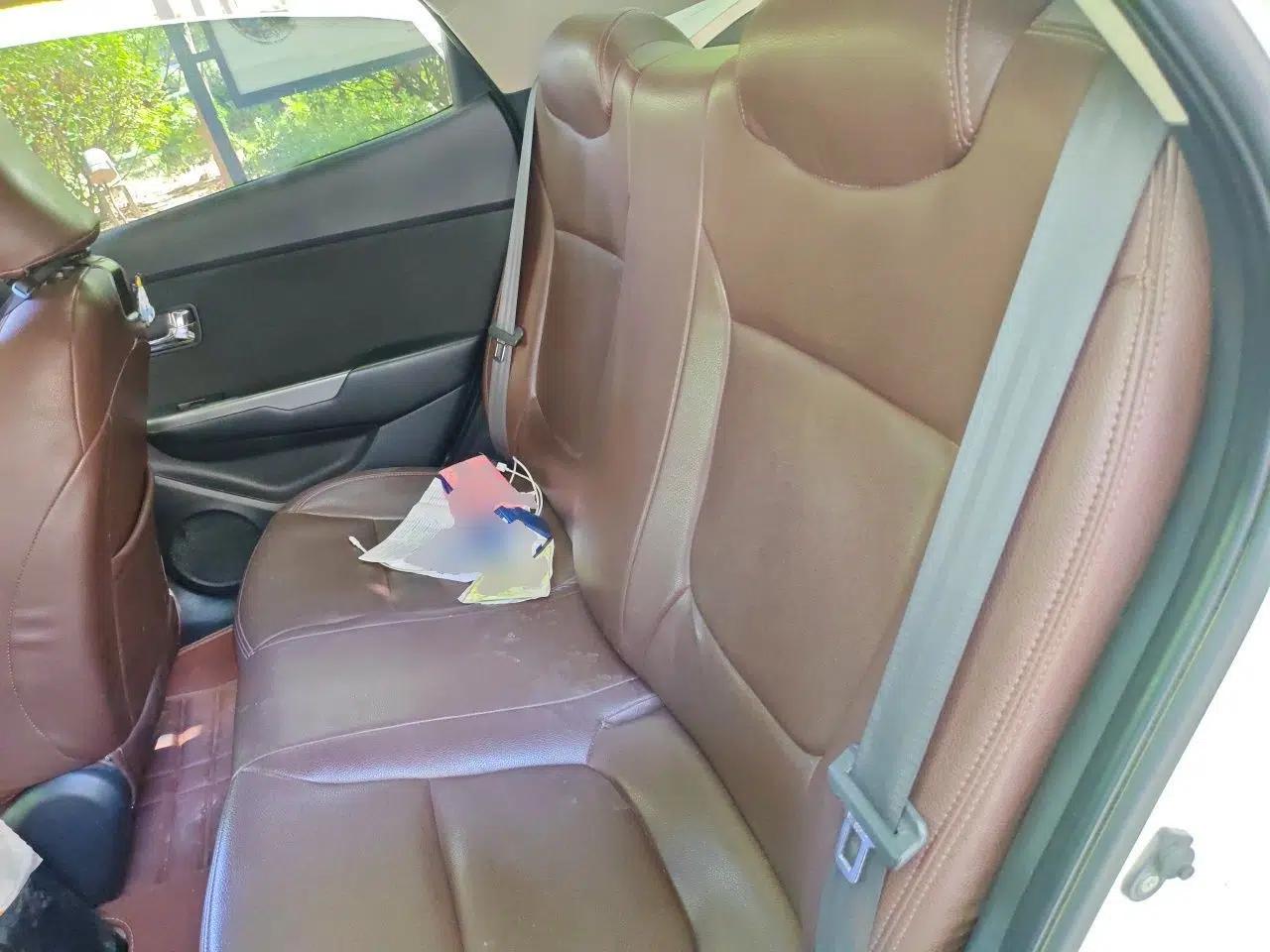 Kia K2 2011 Sedan 1.4L Manual Transmission GLS — миниатюра 17
