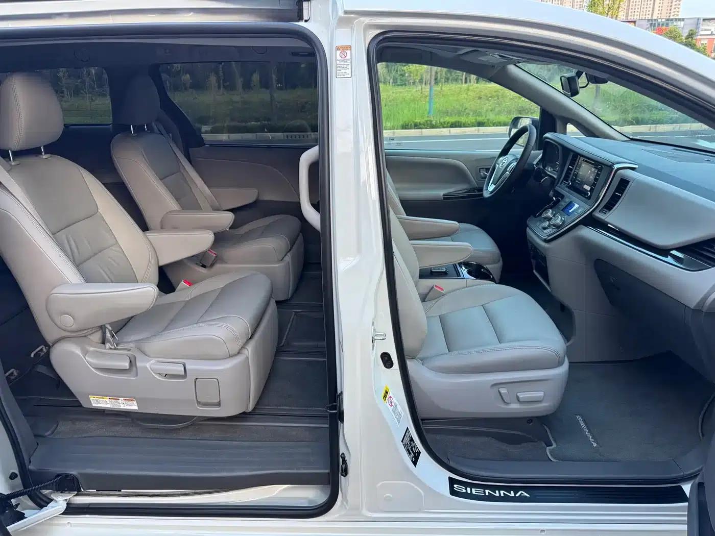 2019 SIENNA 3.5L Mexican Standard Edition — миниатюра 11
