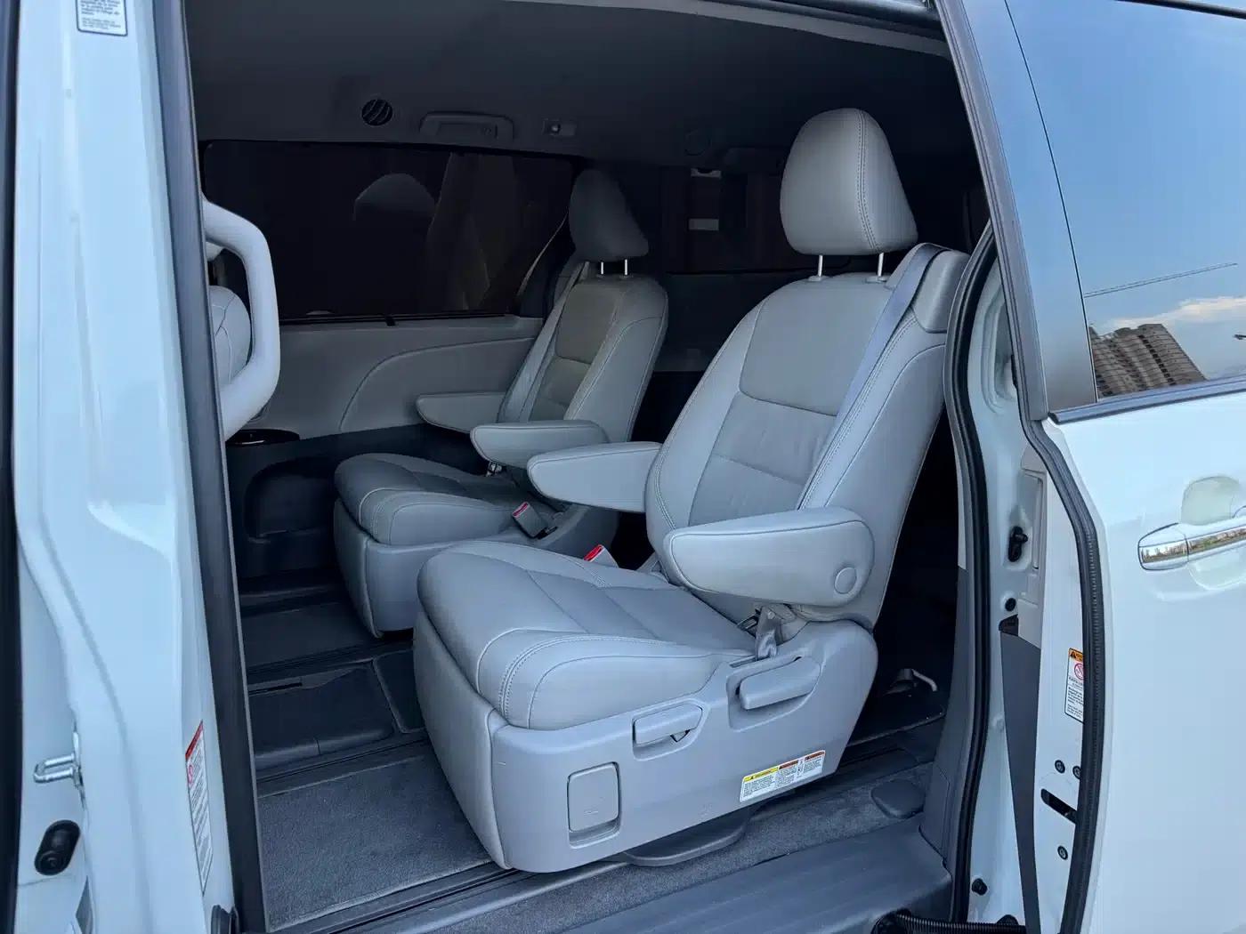2019 SIENNA 3.5L Mexican Standard Edition — миниатюра 6