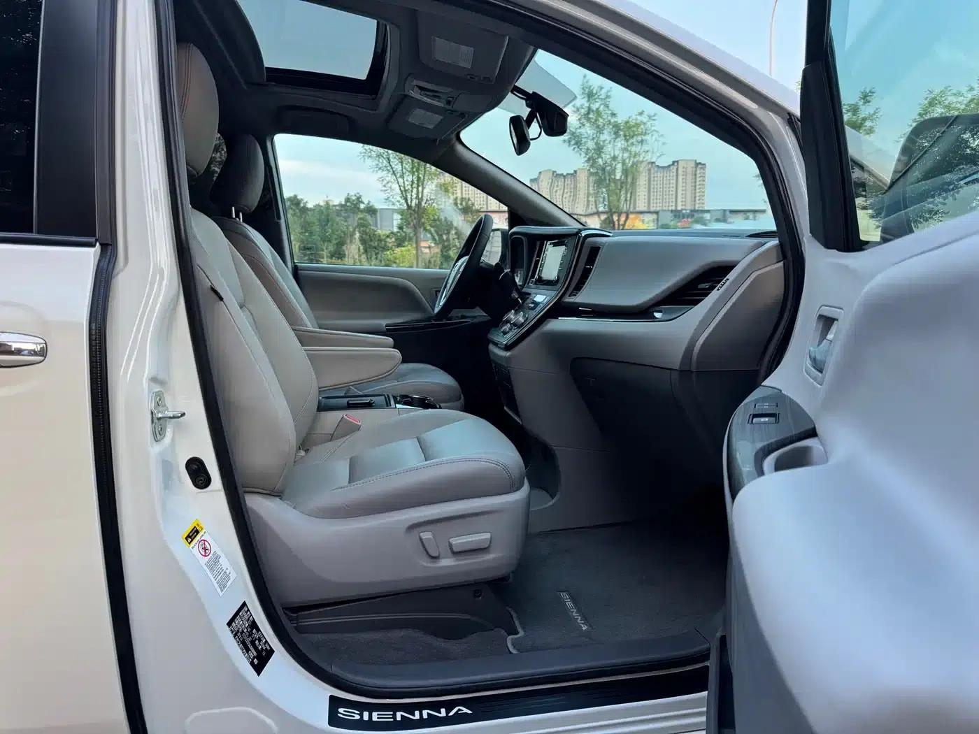 2019 SIENNA 3.5L Mexican Standard Edition — миниатюра 8