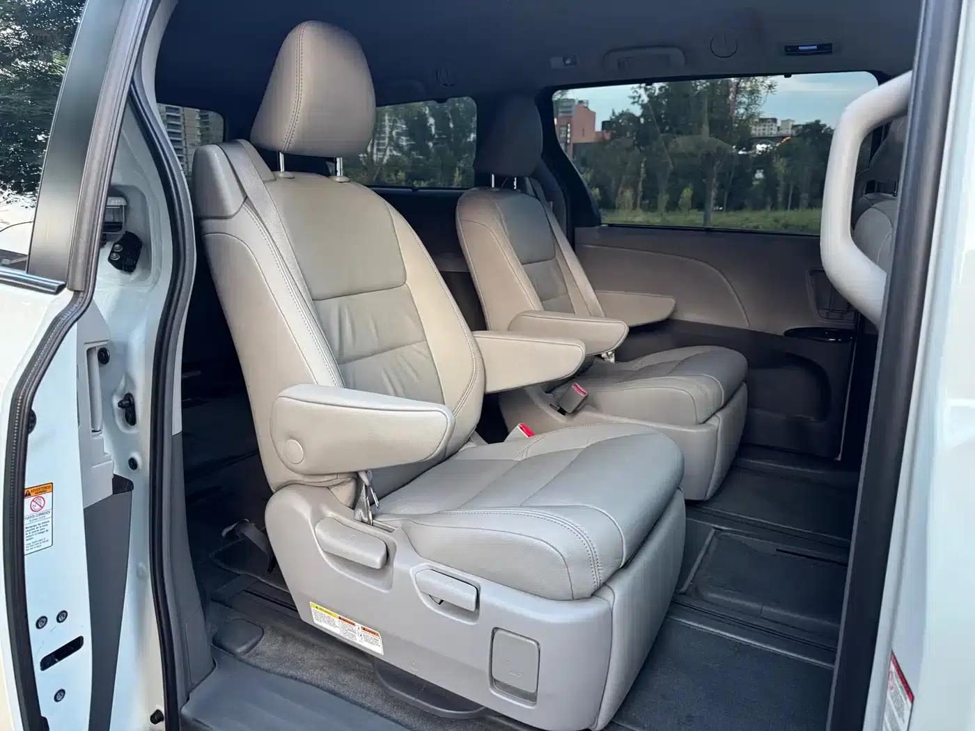 2019 SIENNA 3.5L Mexican Standard Edition — миниатюра 10