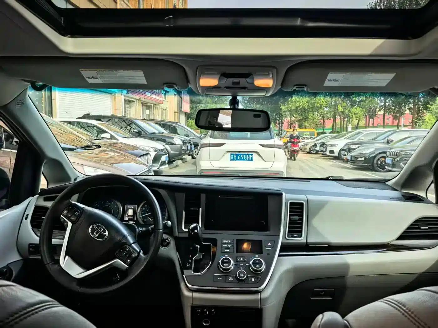 2015 SIENNA 3.5L AWD — миниатюра 6
