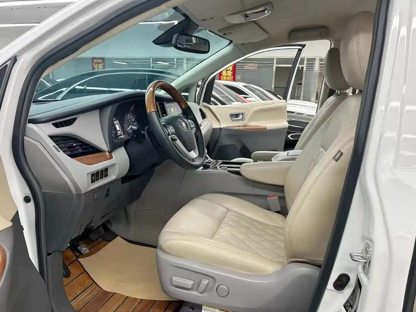 2017 Sienna 3.5L Automatic — миниатюра 7