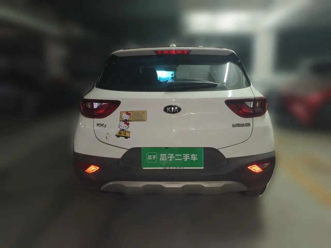 Kia kx1 Stonic 2021 1.4L CVT Fun Edition — миниатюра 3