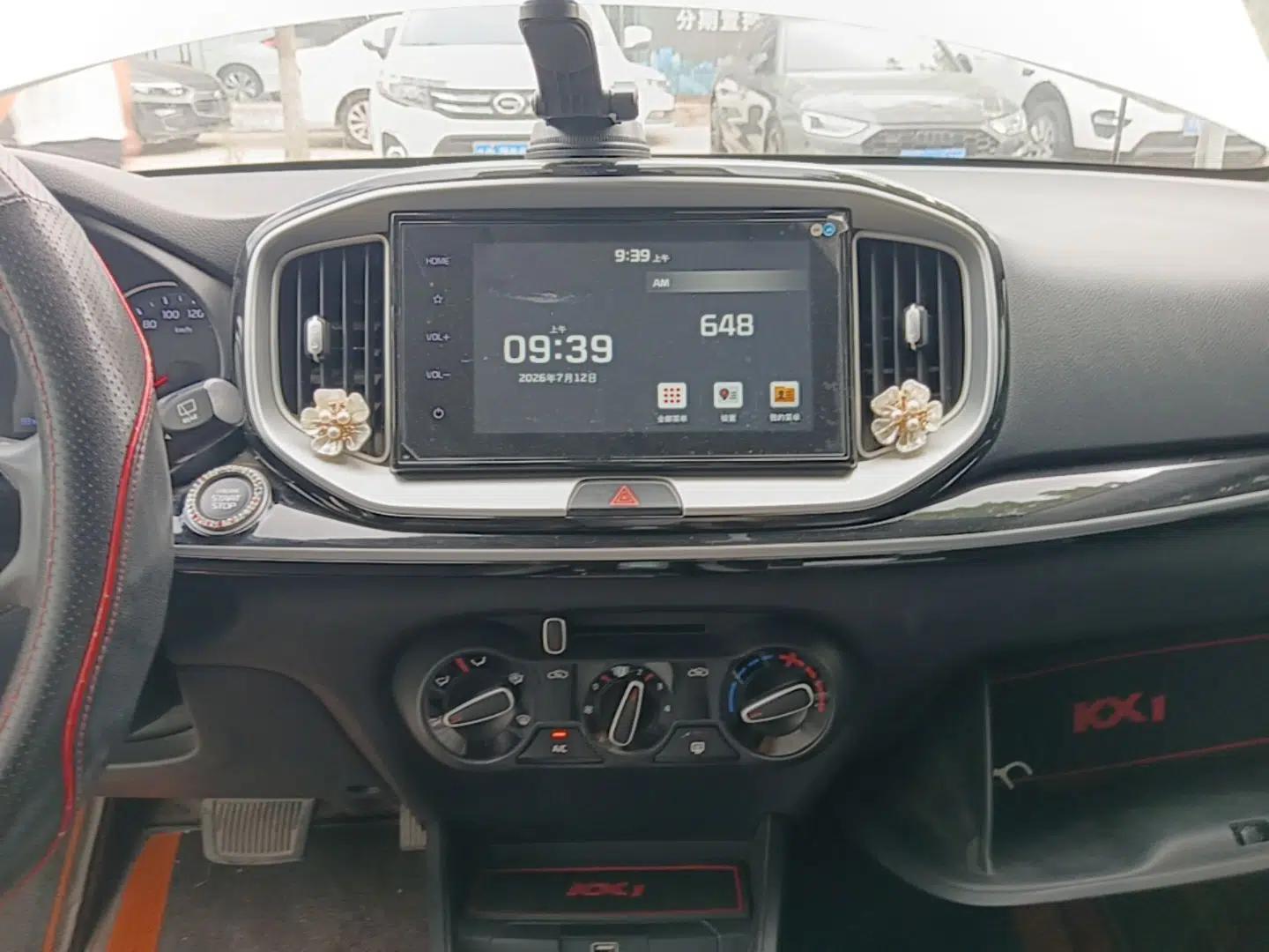 Kia kx1 Stonic 2019 1.4L Automatic Fun Edition China VI — миниатюра 15