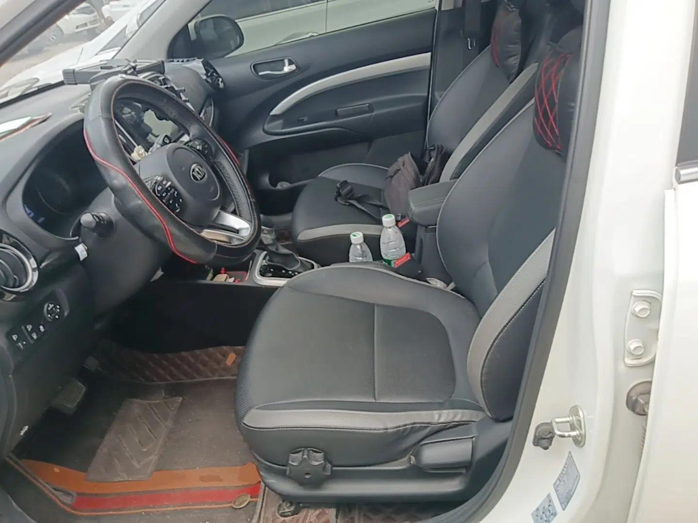 Kia kx1 Stonic 2019 1.4L Automatic Fun Edition China VI — миниатюра 17