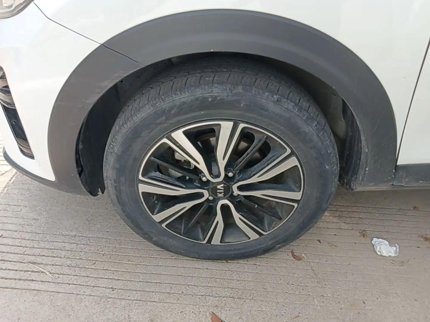 Kia kx1 Stonic 2019 1.4L Automatic Fun Edition China VI — миниатюра 10