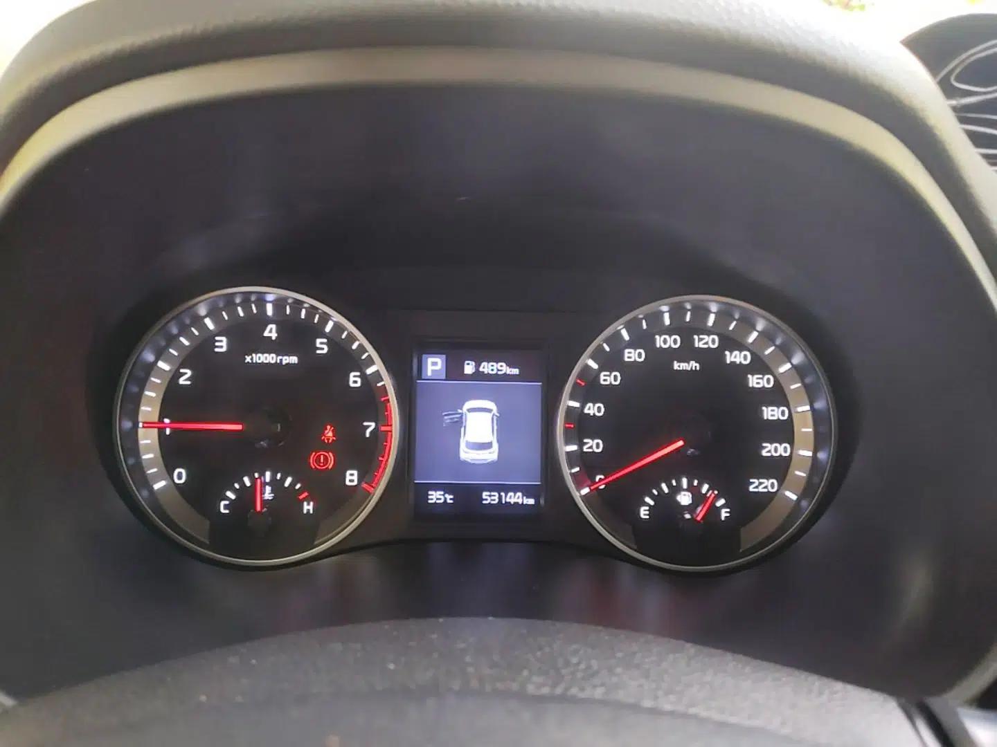 Kia kx1 Stonic 2021 1.4L CVT Fun & Sunroof Model — миниатюра 14