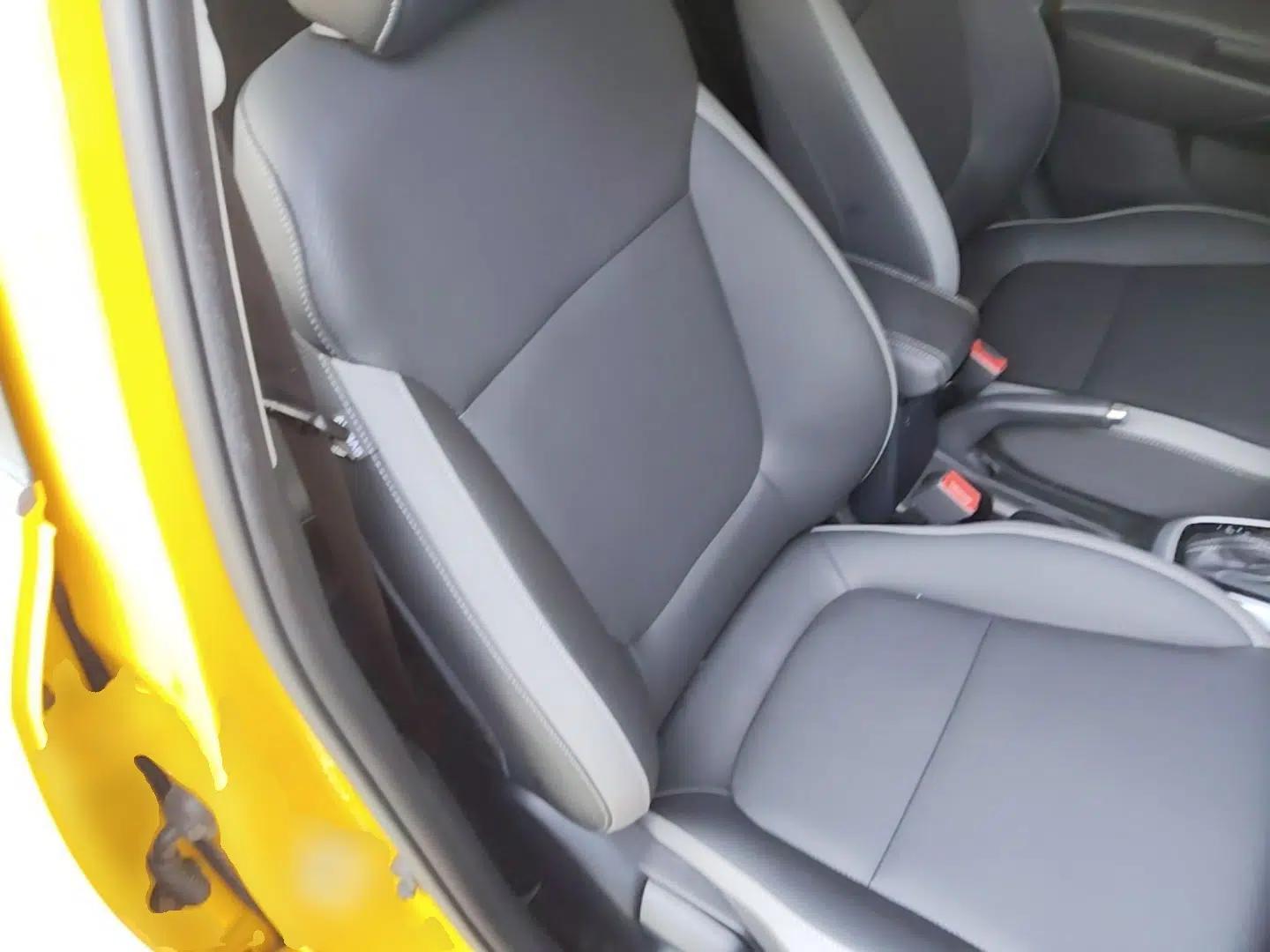 Kia kx1 Stonic 2021 1.4L CVT Fun & Sunroof Model — миниатюра 19