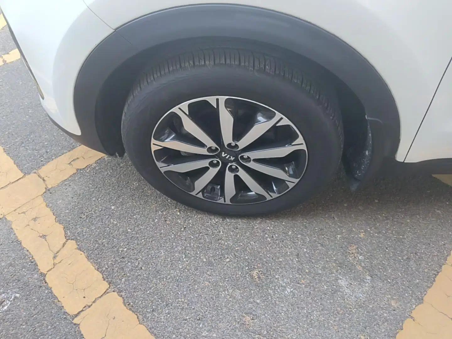 Kia KX5 2016 1.6T Automatic Two-Wheel Drive DLX — миниатюра 10