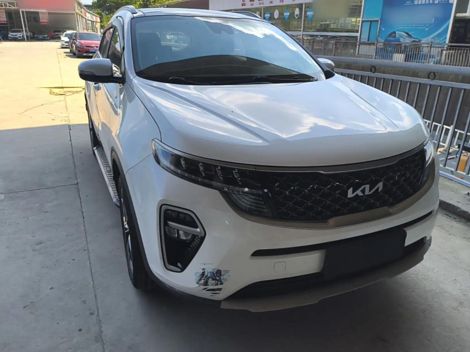 Kia KX5 2021 1.6T Automatic Two-Wheel Drive Luxury Edition — миниатюра 3