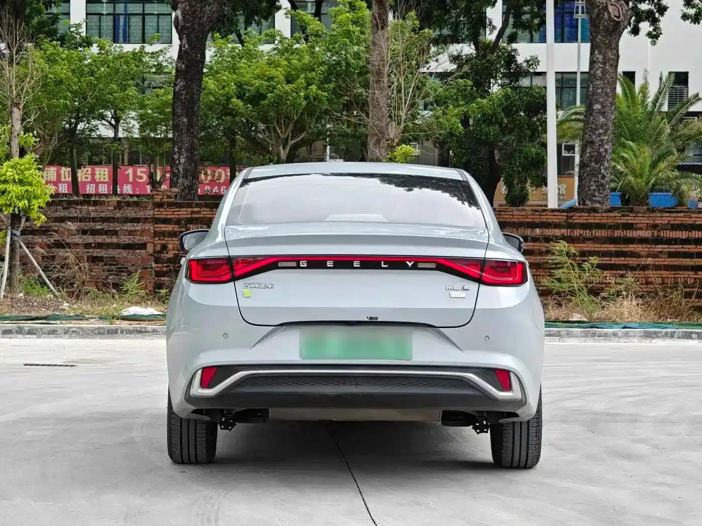 Geely Emgrand L HiP 2022 1.5TD-DHT Pro 100KM Travel Edition — миниатюра 6