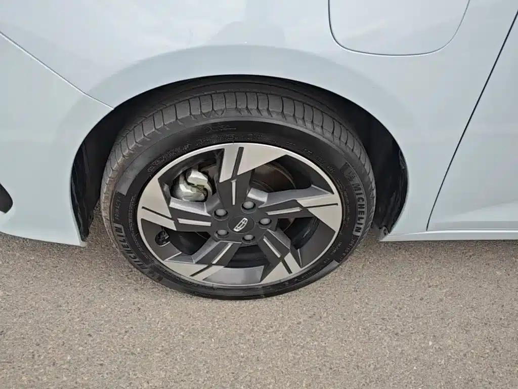 Geely Emgrand L HiP 2022 1.5TD-DHT Pro 100KM Super — миниатюра 23