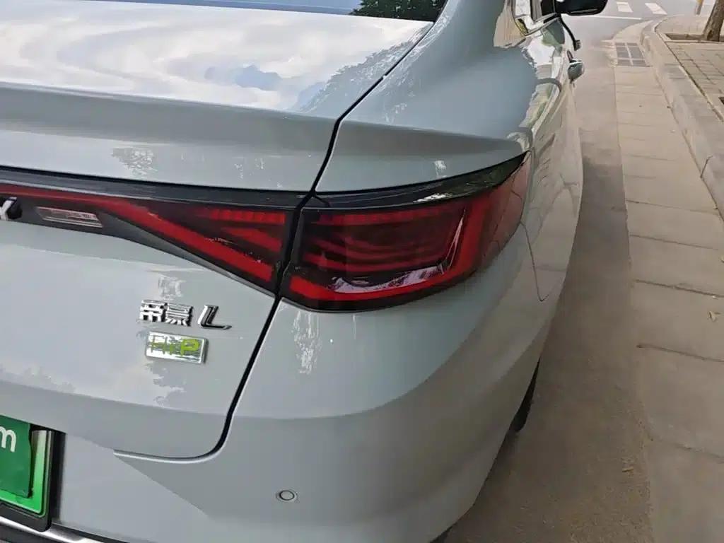 Geely Emgrand L HiP 2022 1.5TD-DHT Pro 100KM Super — миниатюра 8