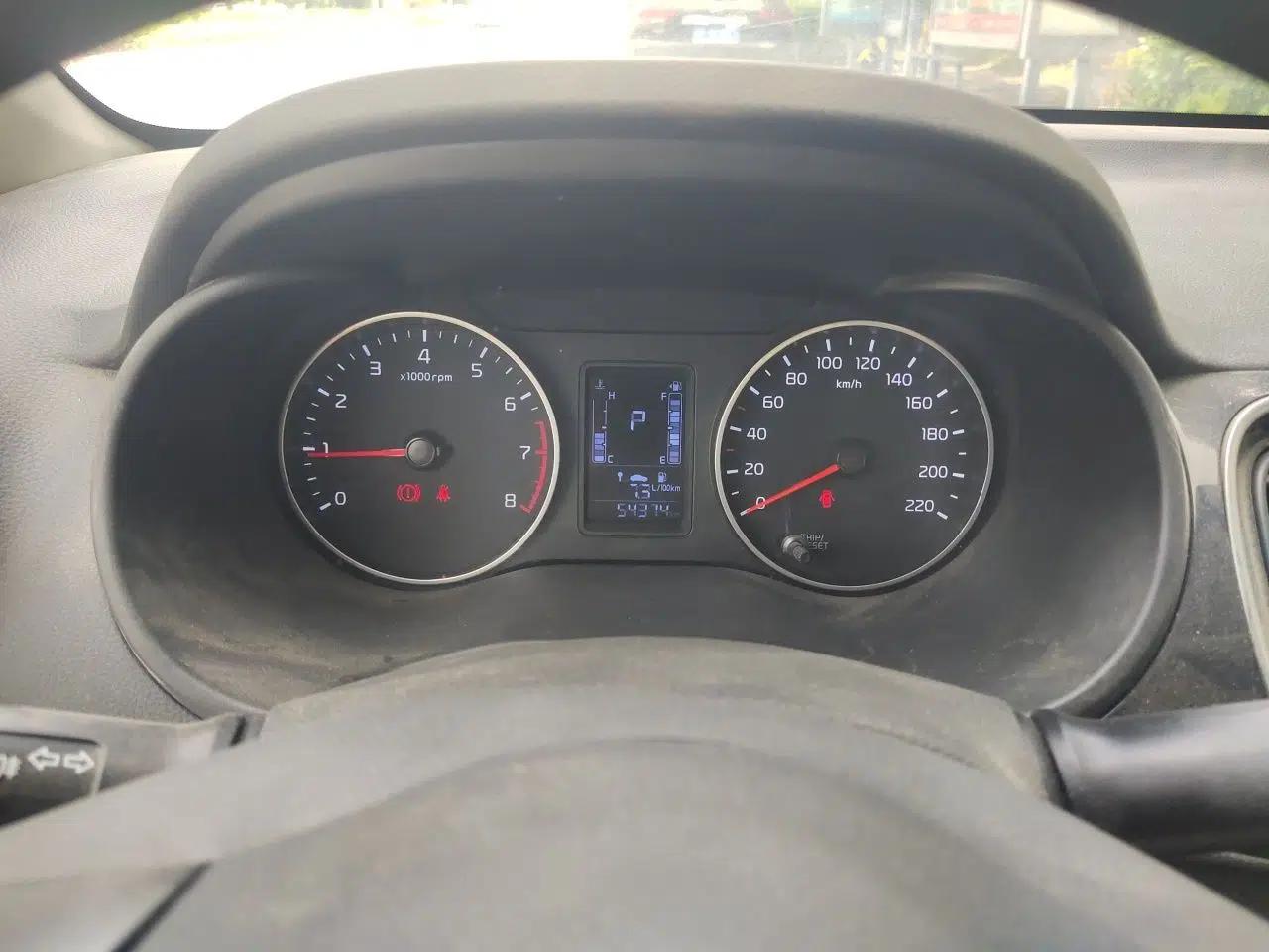 Kia Pegas 2017 1.4L Automatic Value Edition — миниатюра 11