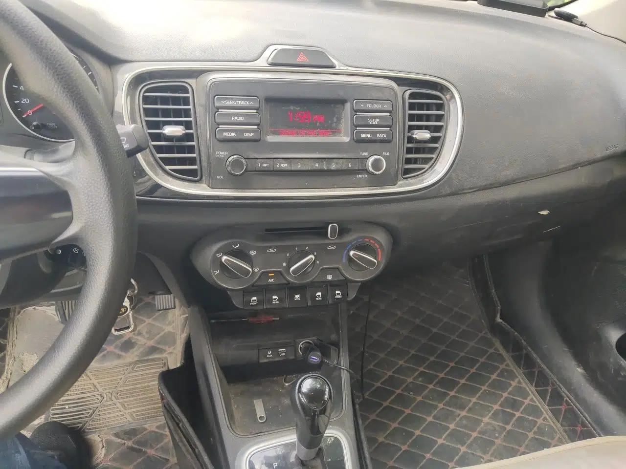 Kia Pegas 2017 1.4L Automatic Value Edition — миниатюра 13