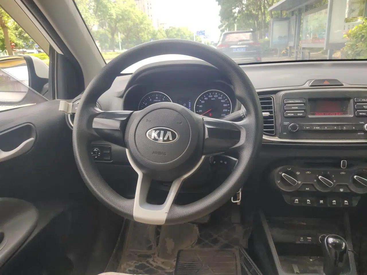 Kia Pegas 2017 1.4L Automatic Value Edition — миниатюра 10