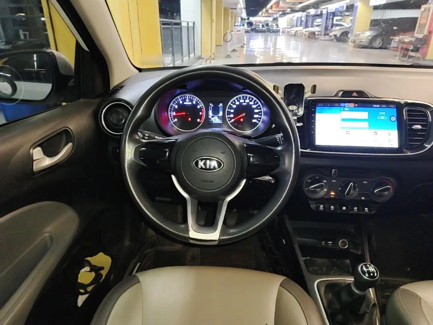 Kia Pegas 2017 1.4L Manual Value Edition — миниатюра 13