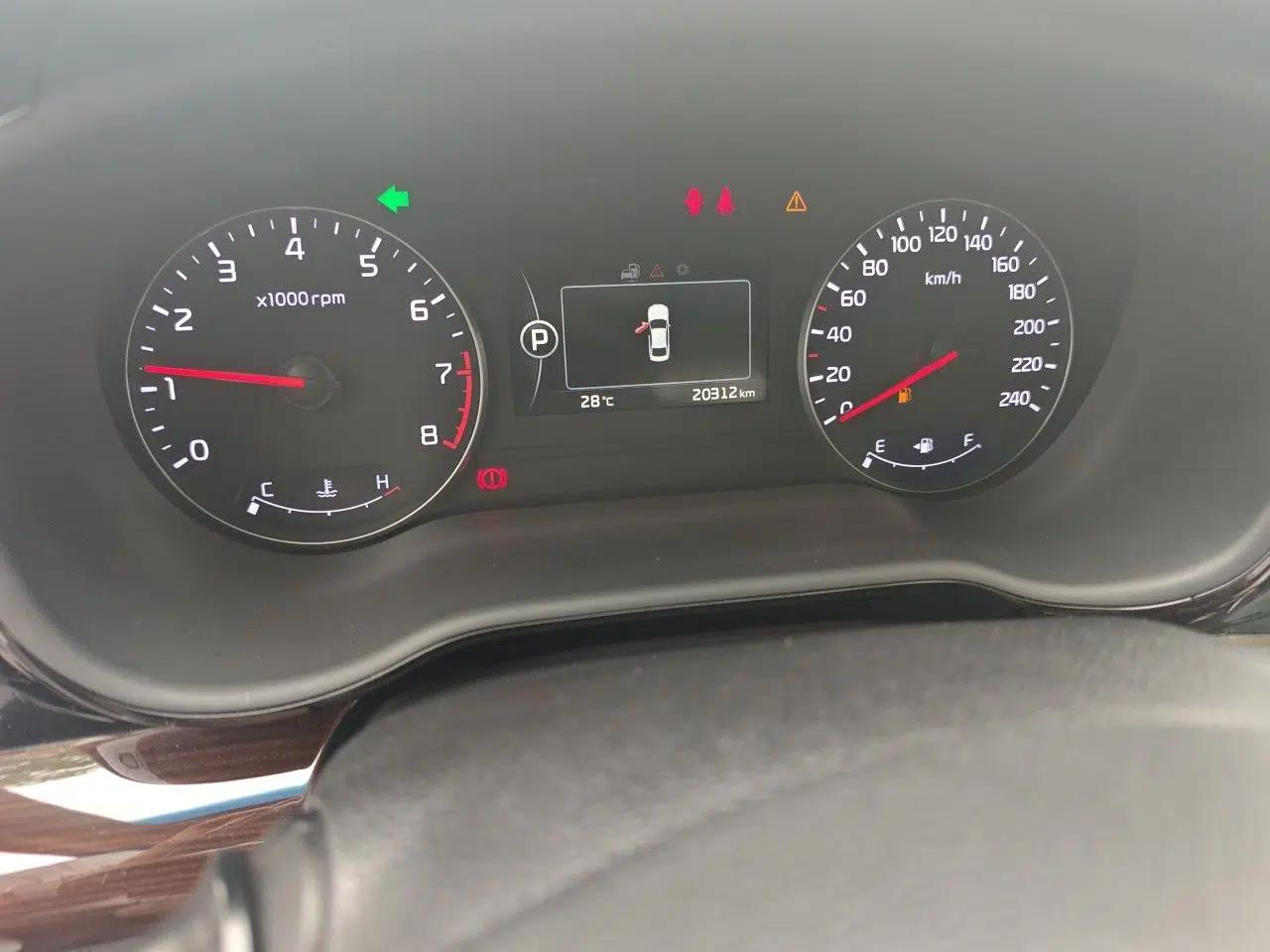 Kia K4 2015 1.8L Automatic DLX Special — миниатюра 12