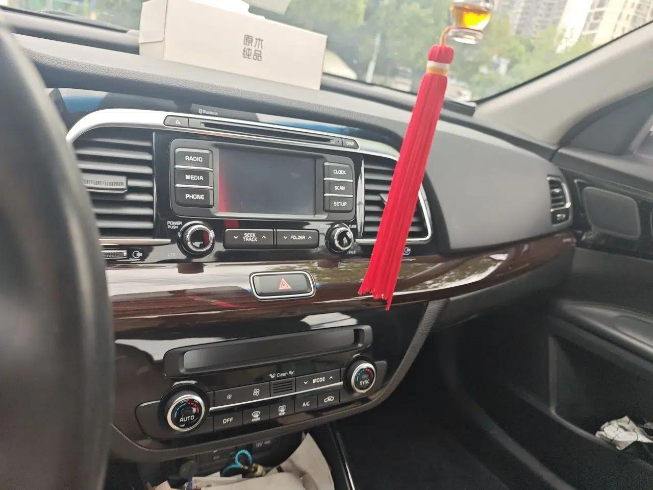 Kia K4 2015 1.8L Automatic DLX Special — миниатюра 13