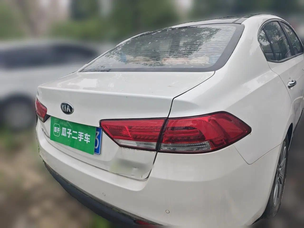 Kia K4 2015 1.8L Automatic DLX Special — миниатюра 5