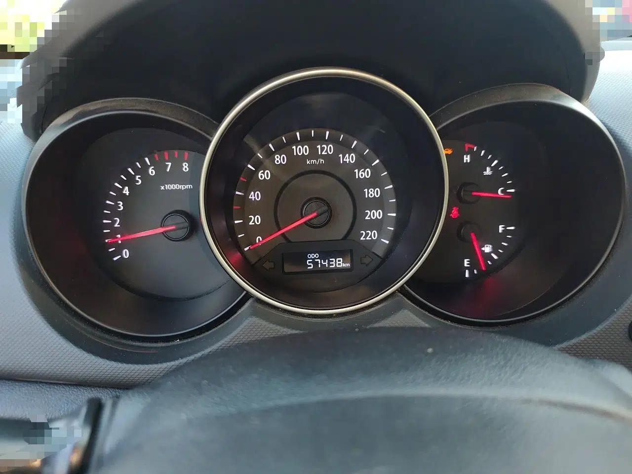 Kia Forte 2014 1.6L MT GL — миниатюра 11