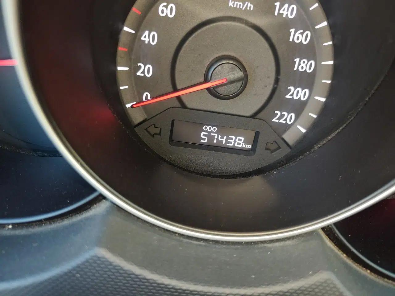 Kia Forte 2014 1.6L MT GL — миниатюра 12