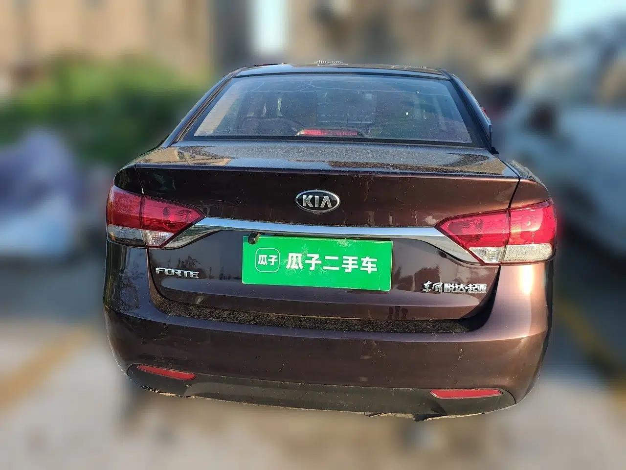 Kia Forte 2014 1.6L MT GL — миниатюра 5