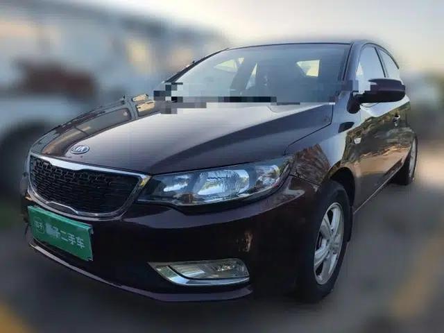 Kia Forte 2014 1.6L MT GL
