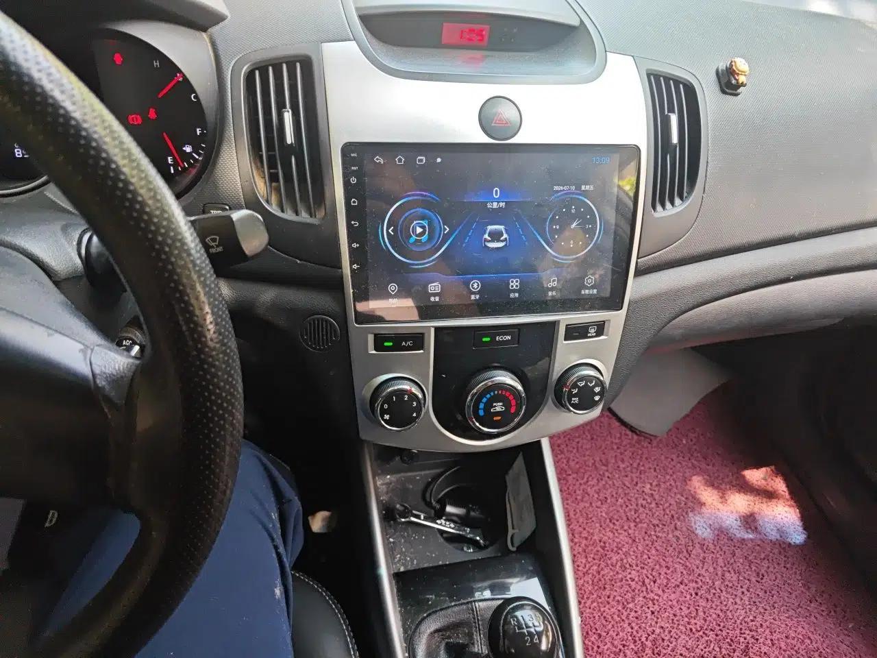 Kia Forte 2014 1.6L MT GL — миниатюра 13