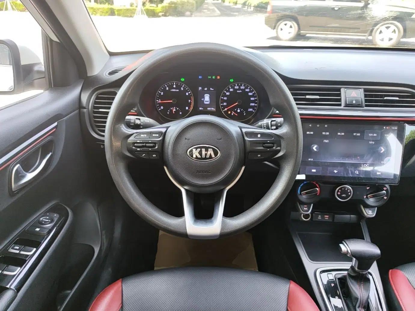Kia KX Cross 2017 1.4L AT GLS — миниатюра 13