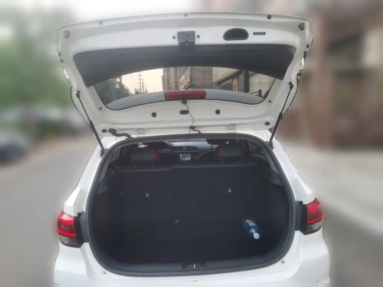Kia KX Cross 2017 1.4L AT GLS — миниатюра 19