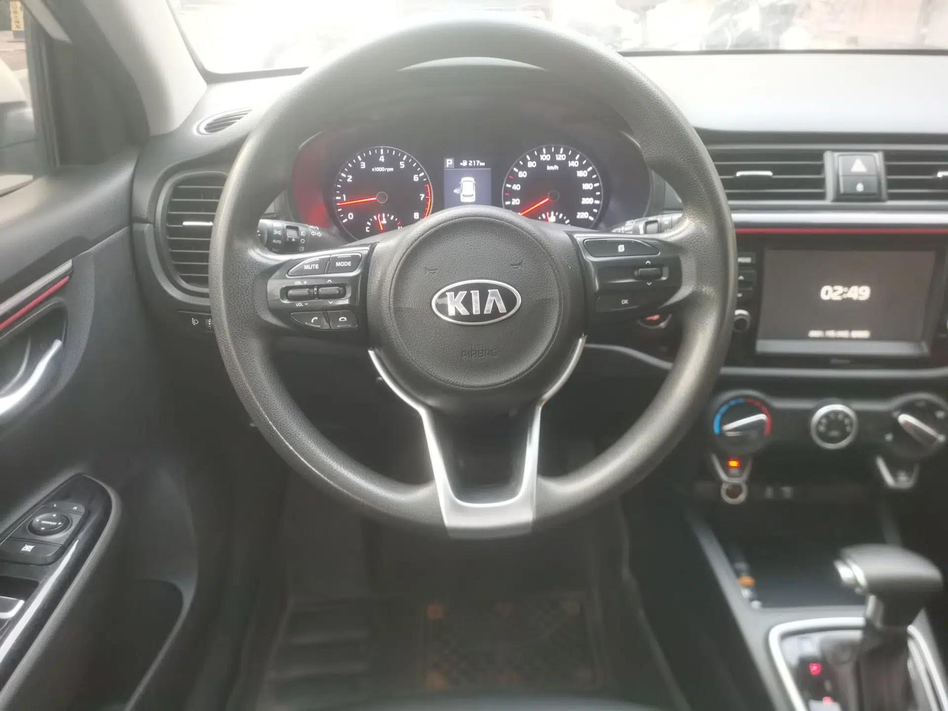 Kia KX Cross 2017 1.4L AT GLS — миниатюра 10