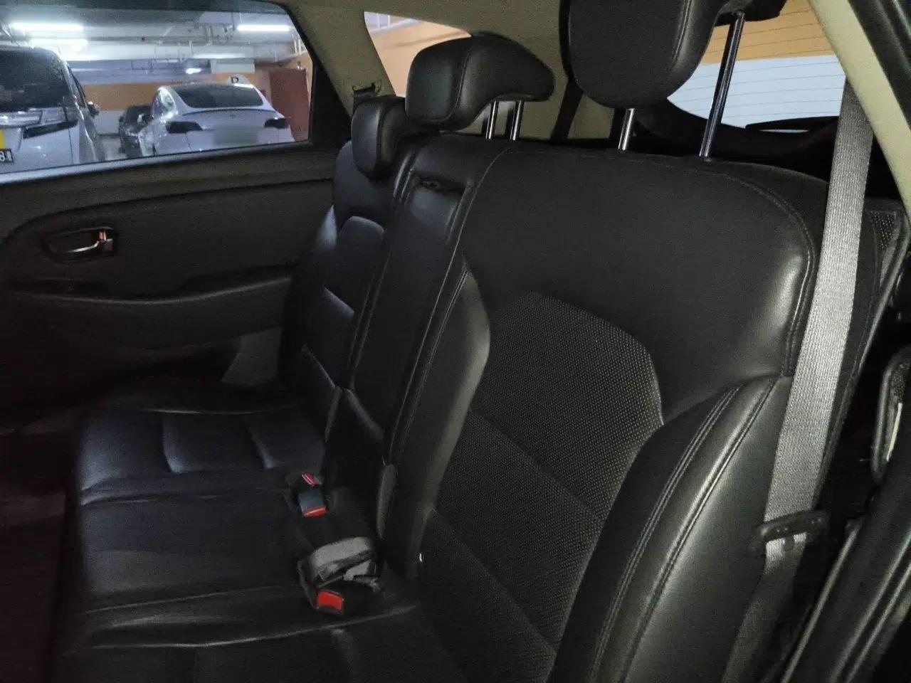 Kia Carens 2013 2.0L 7-Seater Automatic Luxury Version China IV Standard — миниатюра 14