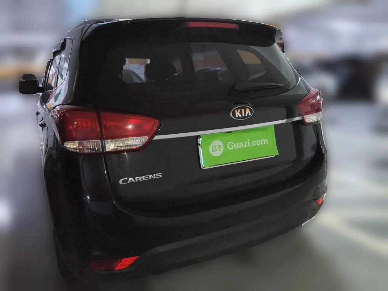 Kia Carens 2013 2.0L 7-Seater Automatic Luxury Version China IV Standard — миниатюра 3