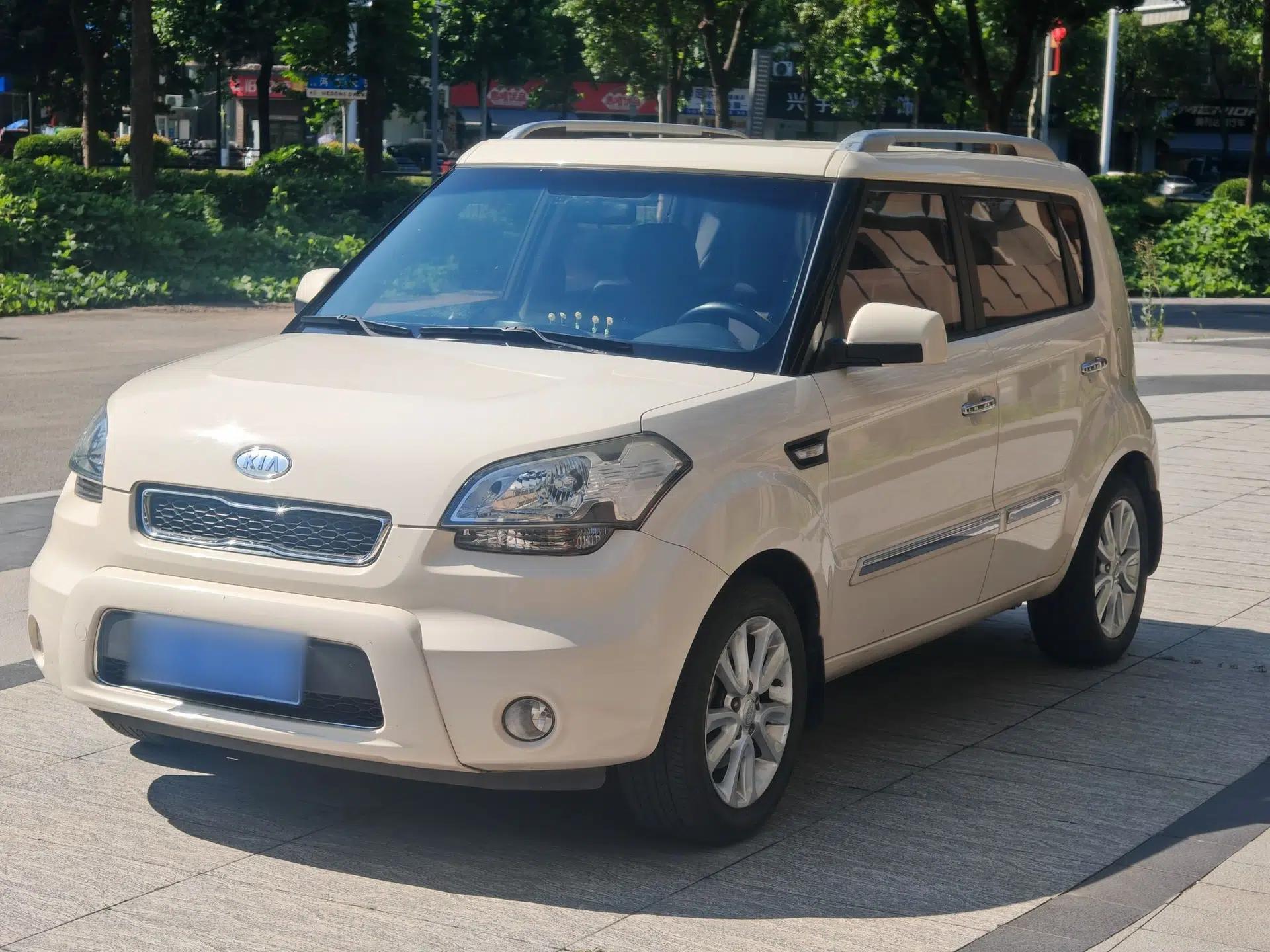Kia Soul 2013 1.6L AT GL — миниатюра 1