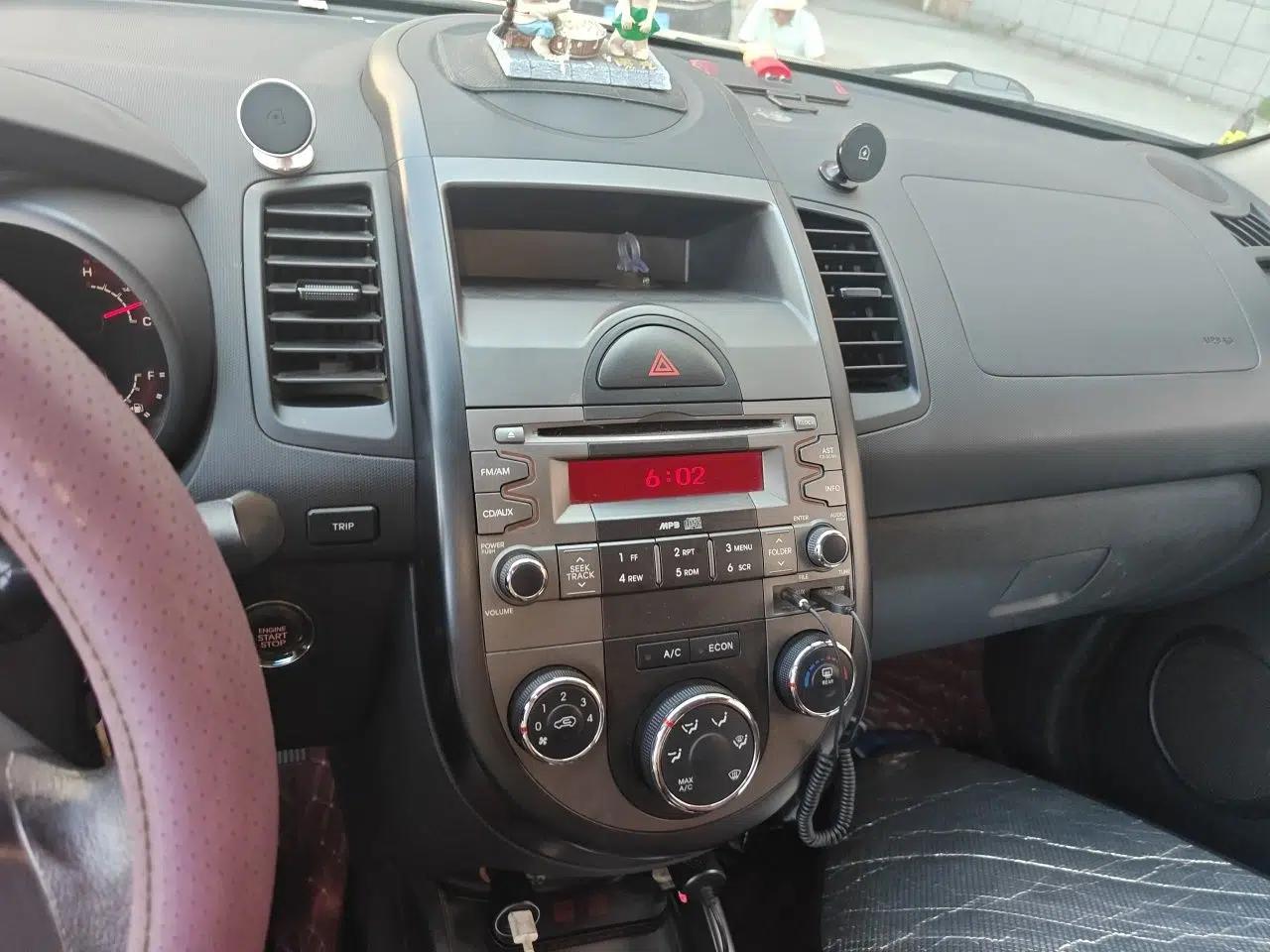 Kia Soul 2013 1.6L AT GL — миниатюра 13