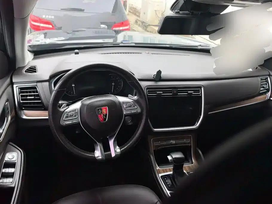 Roewe RX8 2019 30T Intelligent Connected 4WD Super Flagship Edition — миниатюра 12