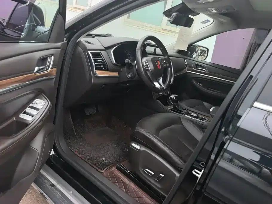 Roewe RX8 2019 30T Intelligent Connected 4WD Super Flagship Edition — миниатюра 9