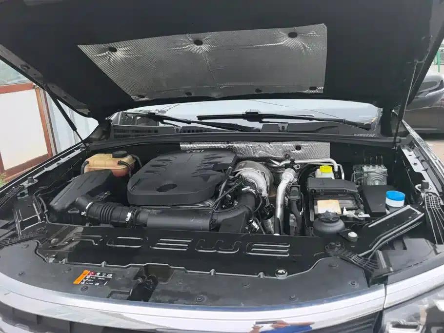 Roewe RX8 2019 30T Intelligent Connected 4WD Super Flagship Edition — миниатюра 10