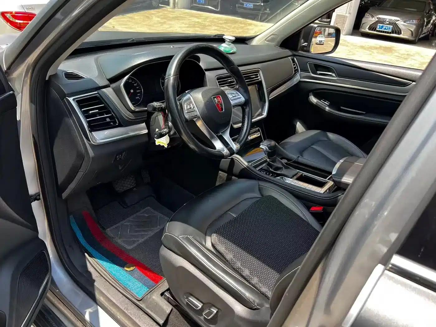 Roewe RX8 2018 30T 2WD Flagship Edition — миниатюра 7