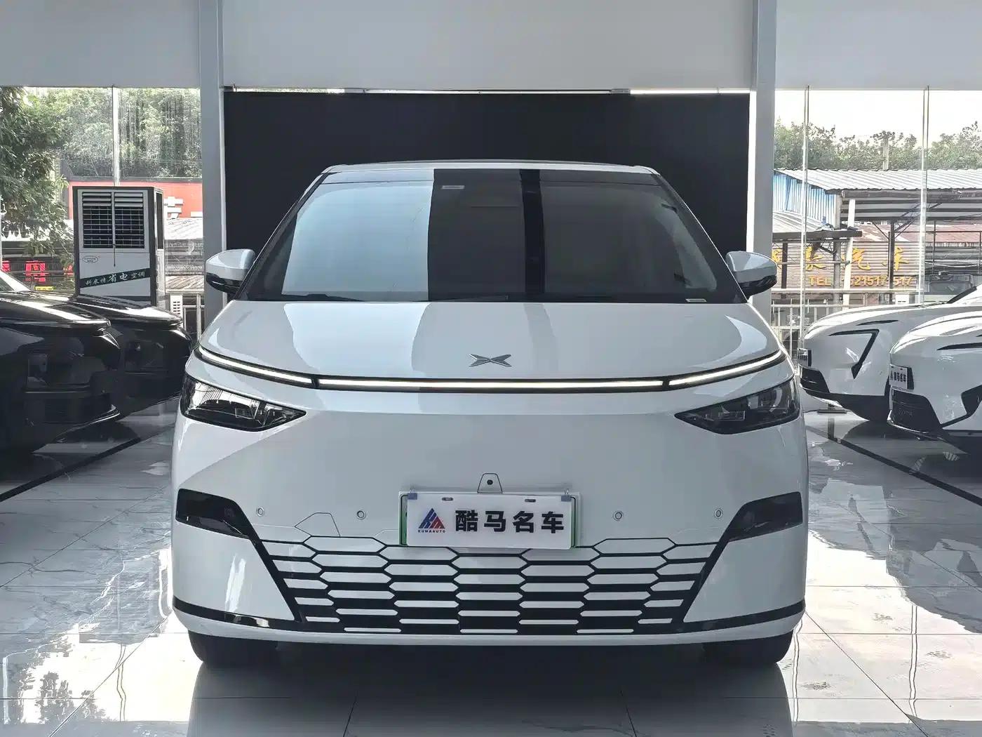 XPeng X9 2024 Model 640 AWD High Performance Max — миниатюра 2