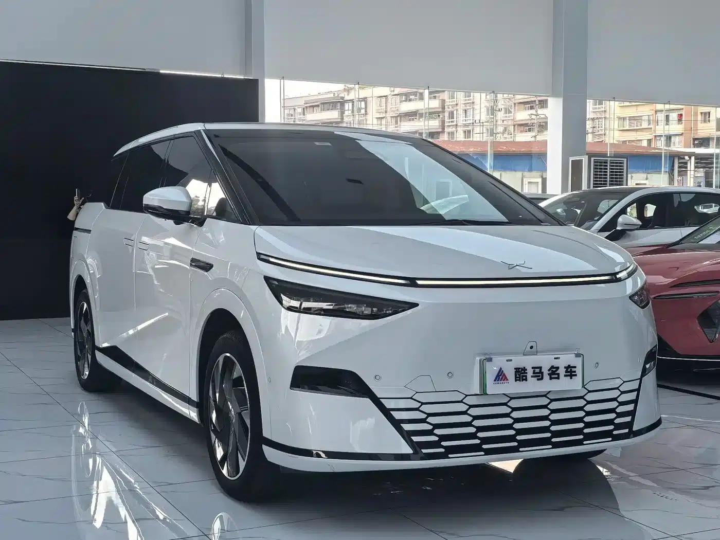 XPeng X9 2024 Model 640 AWD High Performance Max — миниатюра 3