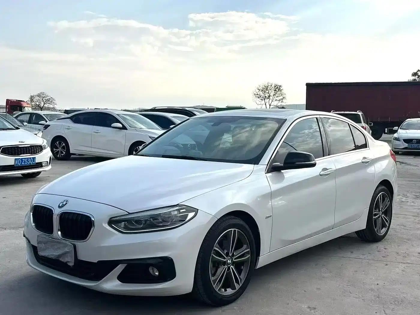 2017 BMW 1 Series 118i Sport — миниатюра 1