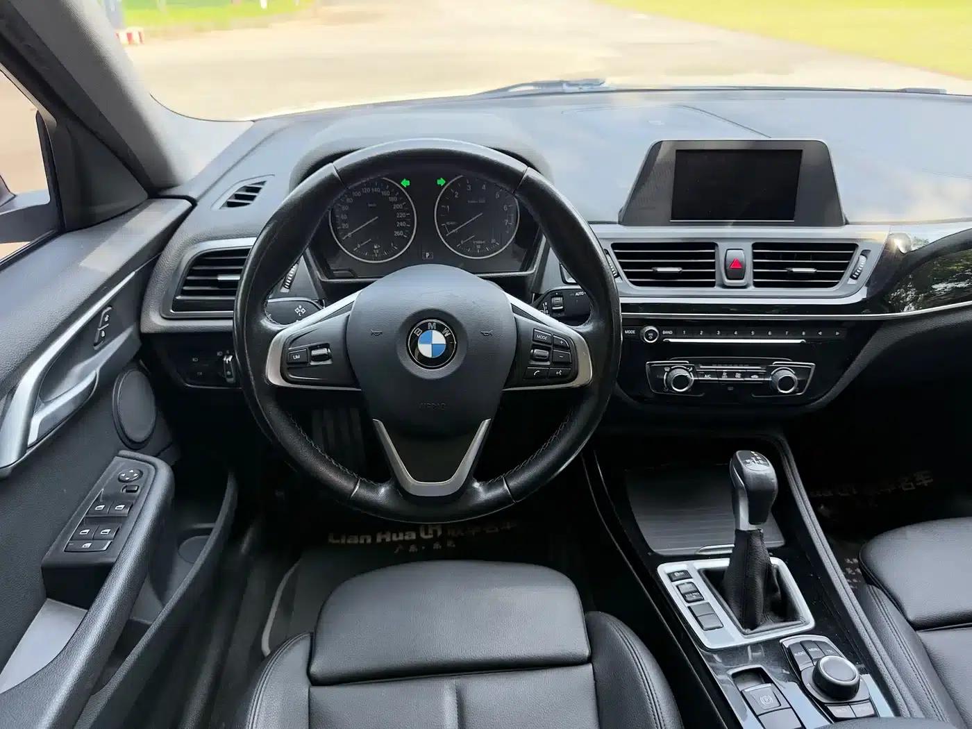 2017 BMW 1 Series 118i Sport — миниатюра 16