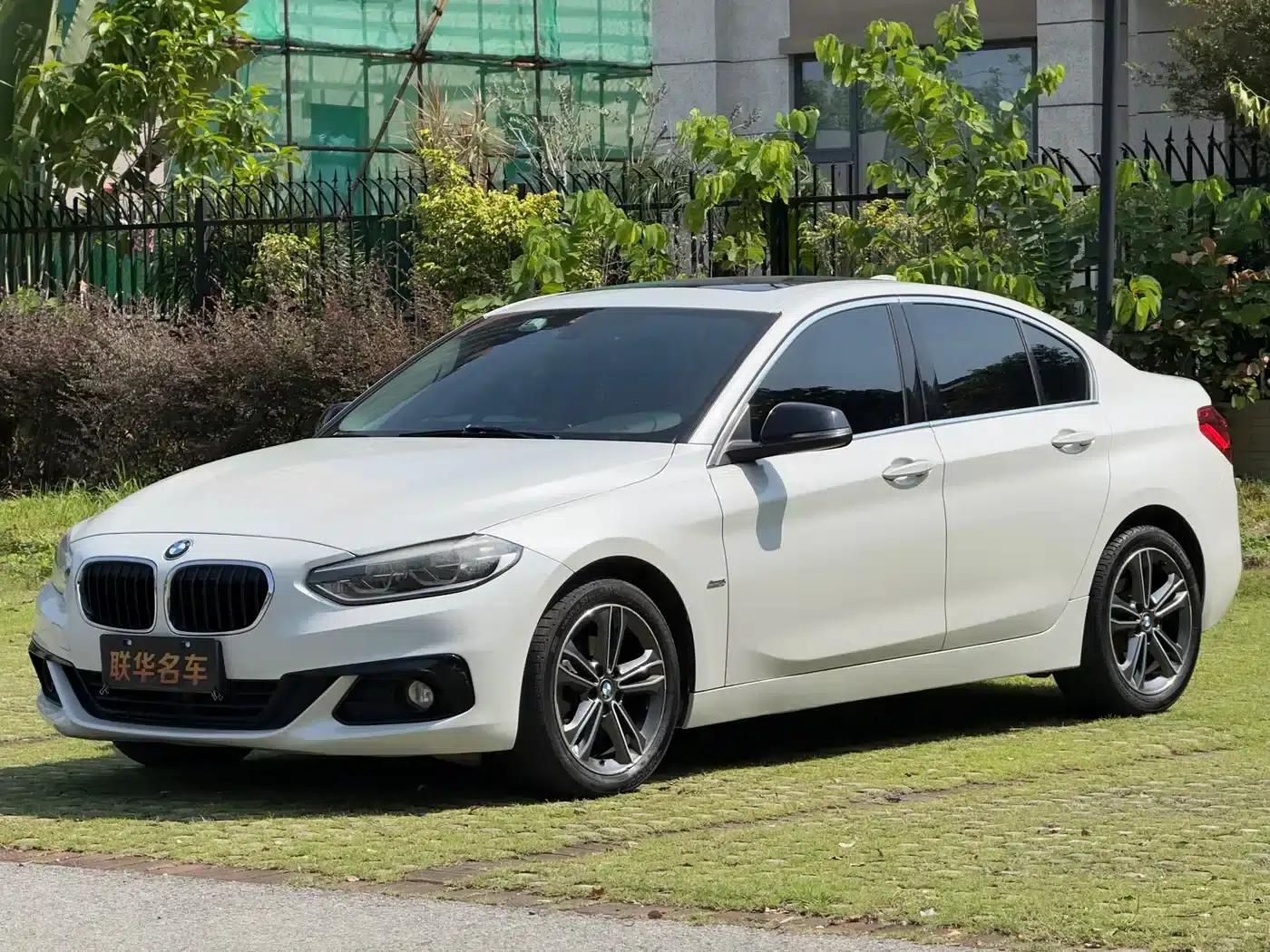 2017 BMW 1 Series 118i Sport — миниатюра 4